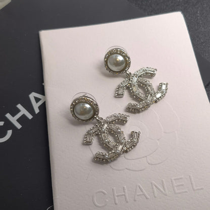 Pendientes colgantes de perlas y diamantes vintage