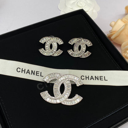 Broche y Pendientes de Plata con Baguettes de Cristal