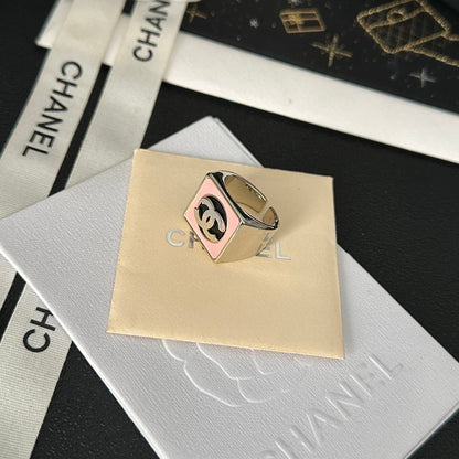 Bague ouverte de style rétro