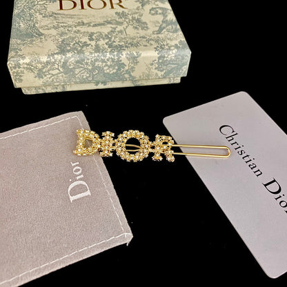 Pinza para el pelo de oro con diamantes