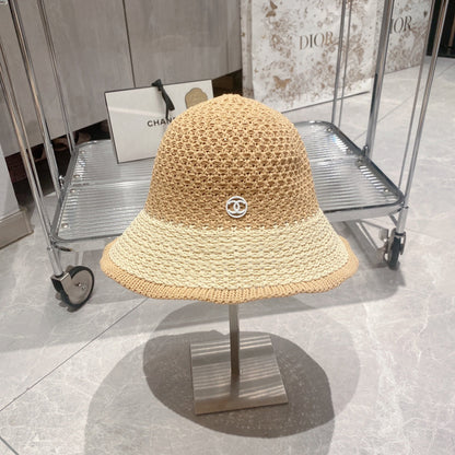Chapeau bob en paille tendance