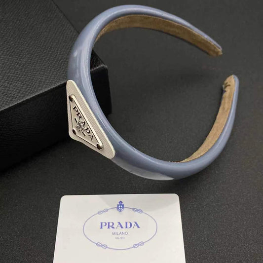 Diadema clásica de cuero