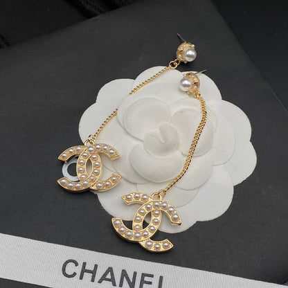 Boucles d'oreilles pendantes alphabet perle