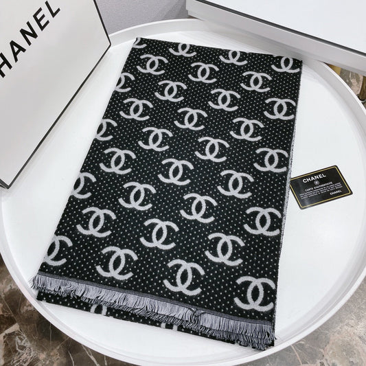 Bufanda pequeña jacquard con logo de temperamento y borde roto