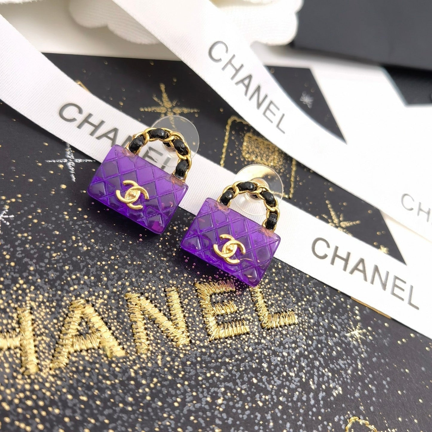 Pendientes Elegantes con Bolsa Morada