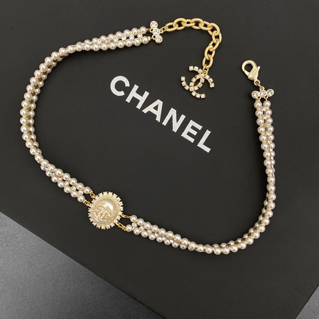 Gargantilla con doble perla y diamantes