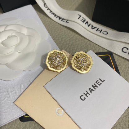 Pendientes de botón de flores de diamante premium