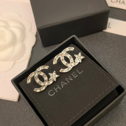 Boucles d'oreilles clous étoile diamant cristal