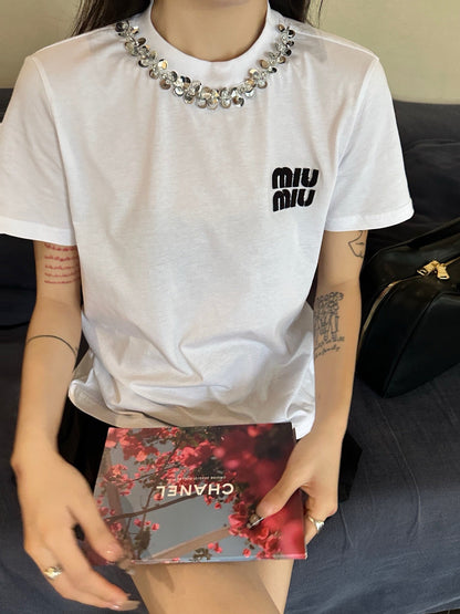 Nouveau T-shirt brodé à col rond et sequins