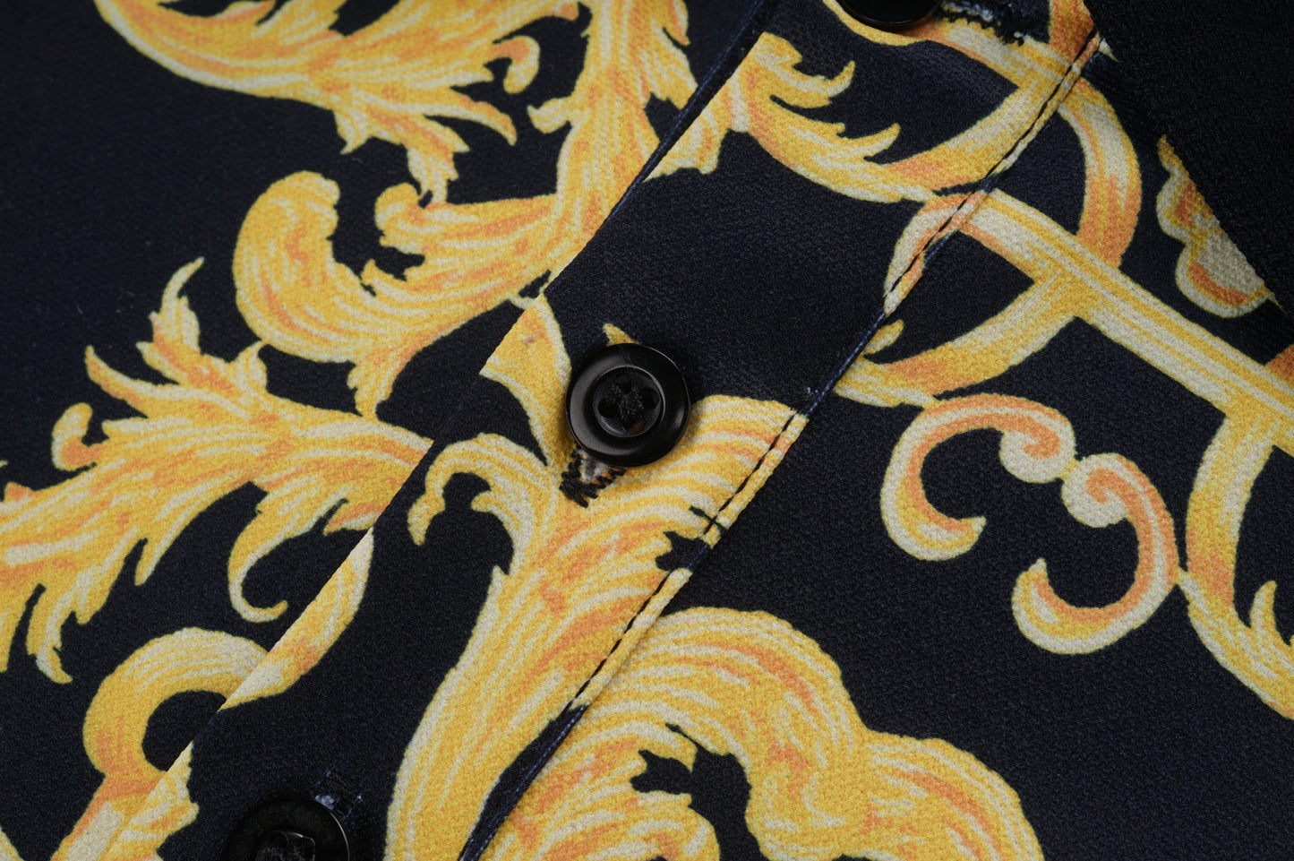 Polo de lujo estampado