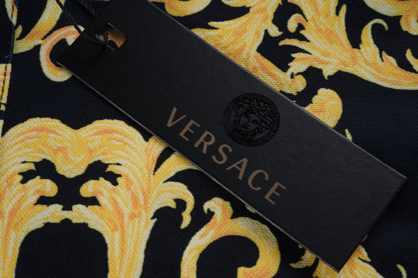 Polo de lujo estampado