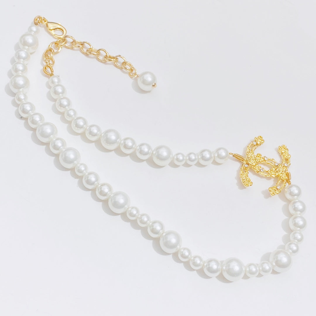 Collar de Clavícula con Perlas Irregulares