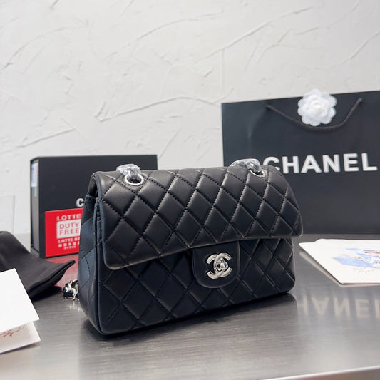 Sac Classique à Rabat, petite taille, finition argentée