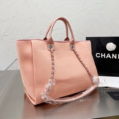 Bolso de playa bordado con perlas