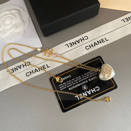 Collier pendentif Cœur de perle