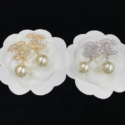 Pendientes colgantes de circonita brillante con perlas