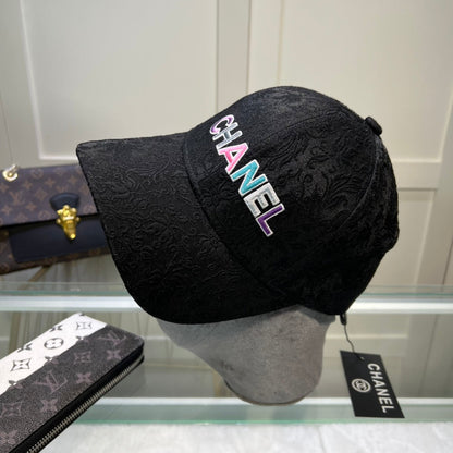 Gorra de béisbol bordada colorida con patrón 3D