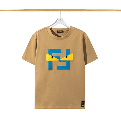 T-shirt brodé tendance