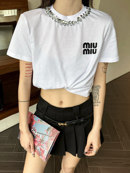 Nouveau T-shirt brodé à col rond et sequins