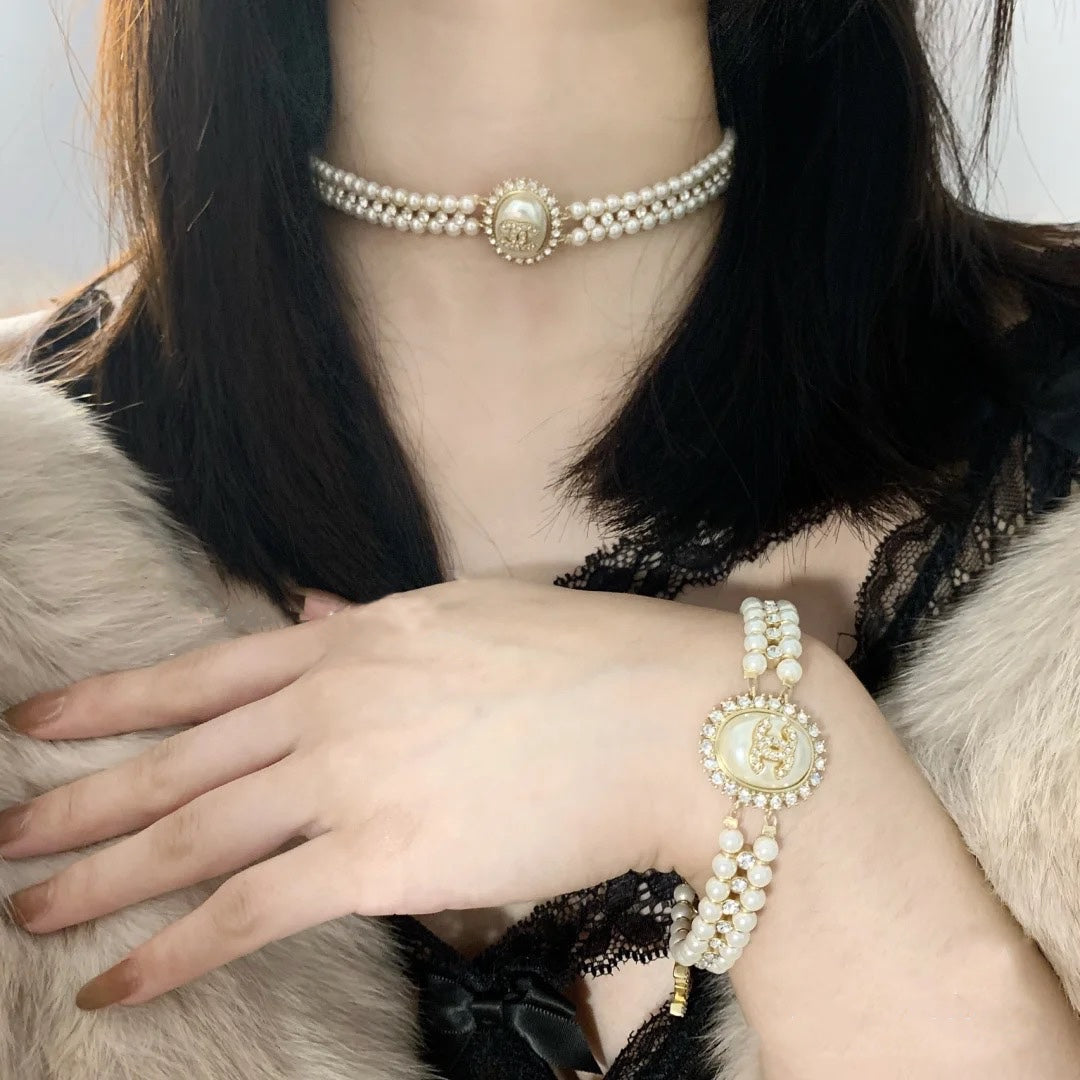 Gargantilla con doble perla y diamantes