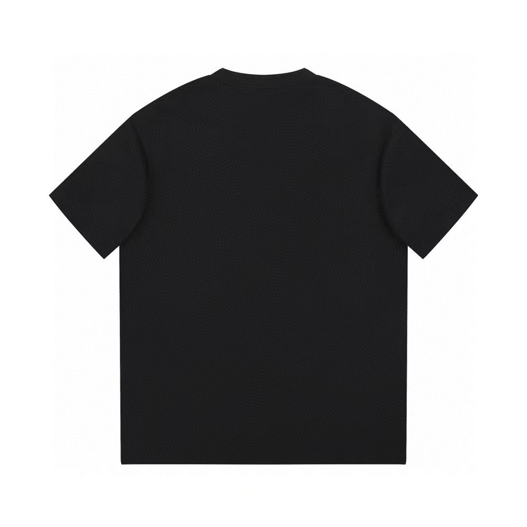 Camiseta con estampado de nubes