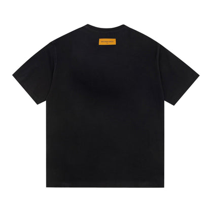 Camiseta con estampado de herramientas