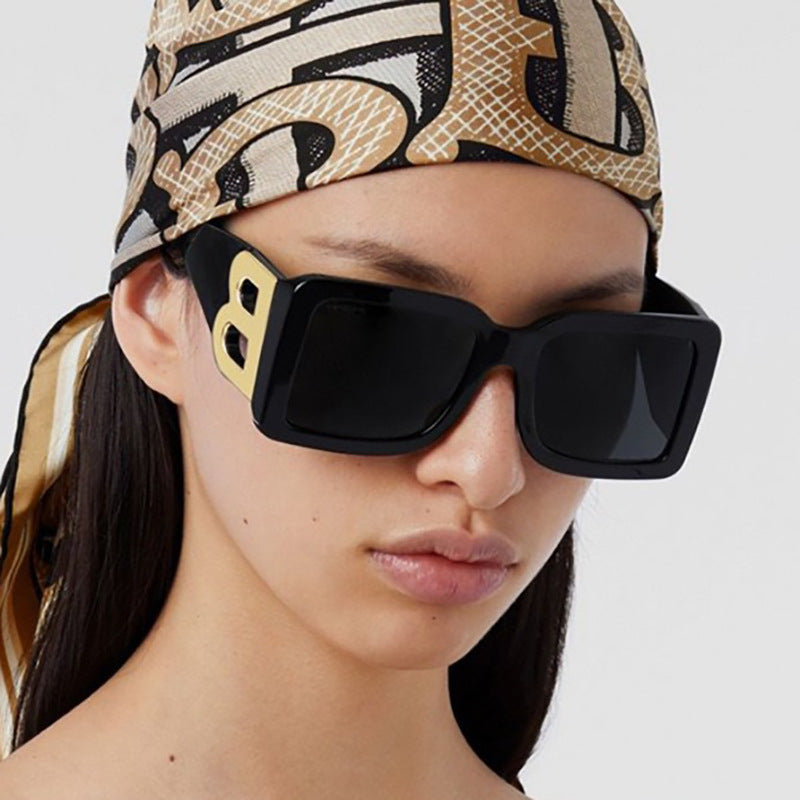 Gafas de sol metálicas de montura grande
