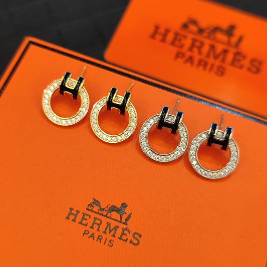 Boucles d'oreilles créoles scintillantes en forme de H