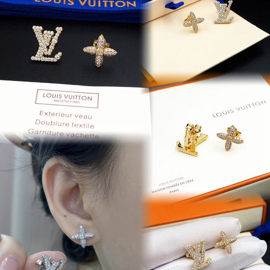 Boucles d'oreilles asymétriques à logo floral et strass