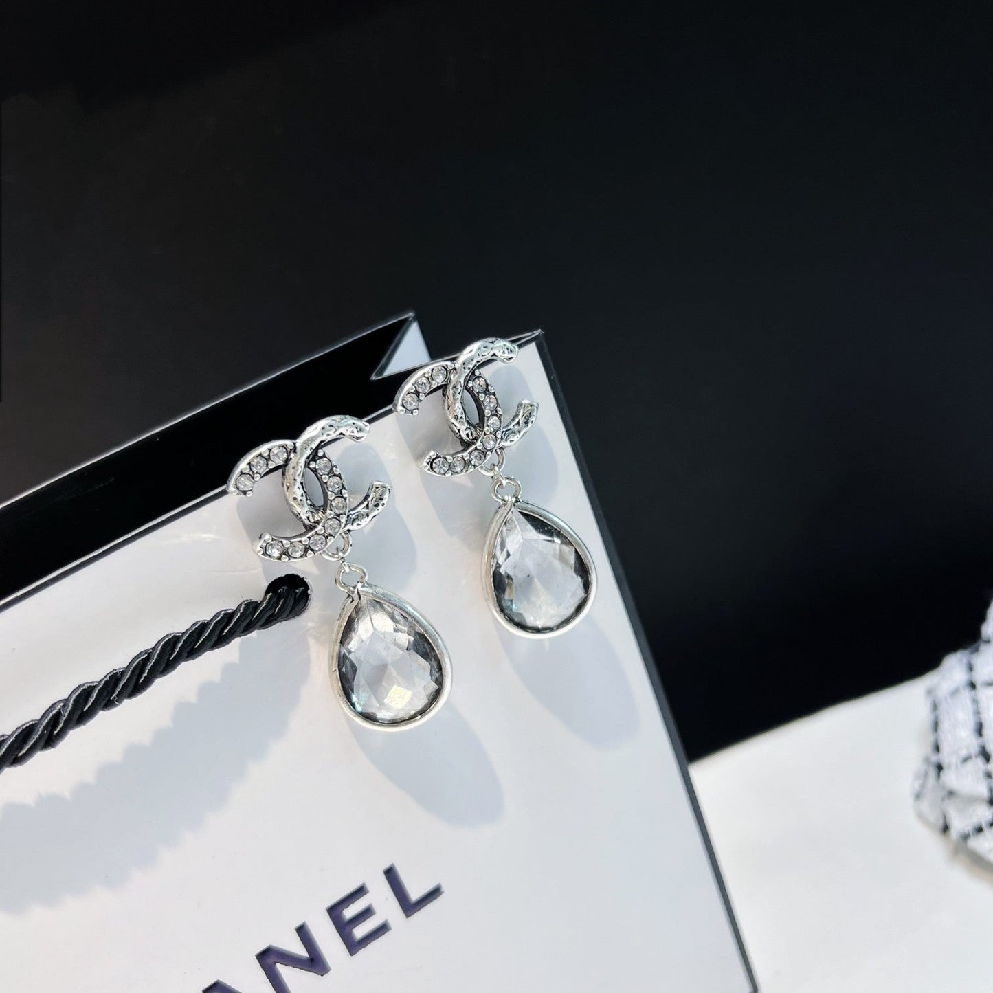 Pendientes de cristal con colgante de temperamento