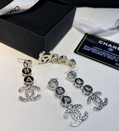 Boucles d'oreilles tendance avec pendentif lettre