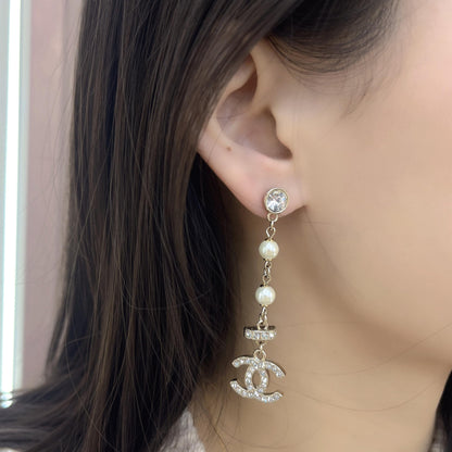 Pendientes largos de cristal de perlas