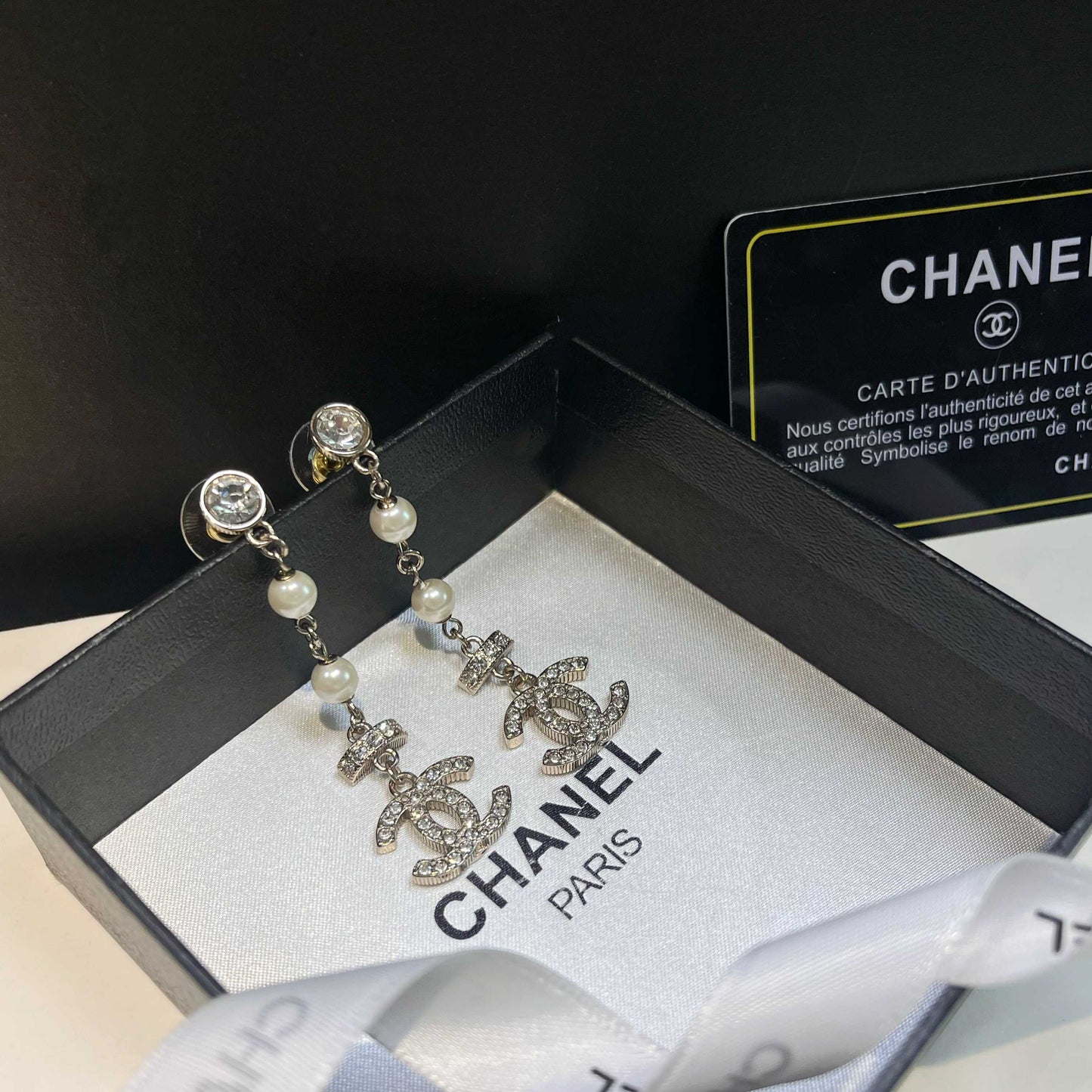 Pendientes largos de cristal de perlas