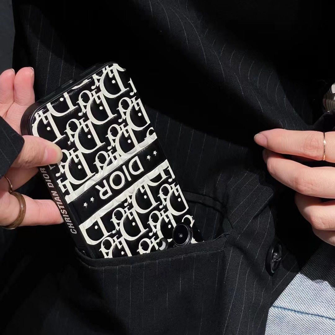 Estuche con relieve 3D vintage