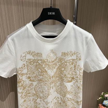 T-shirt graphique papillon autour du monde pour femme