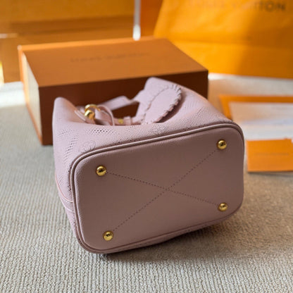 Bolso tote con monograma Hollow Blossom