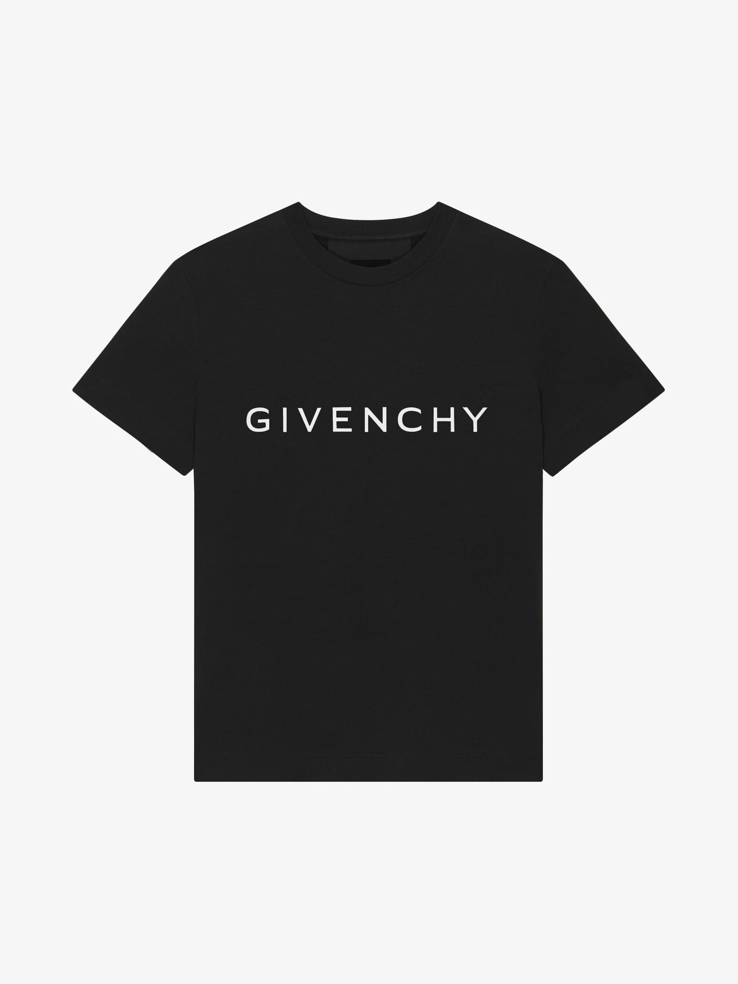 Camiseta arquetípica (preferiblemente de verano)