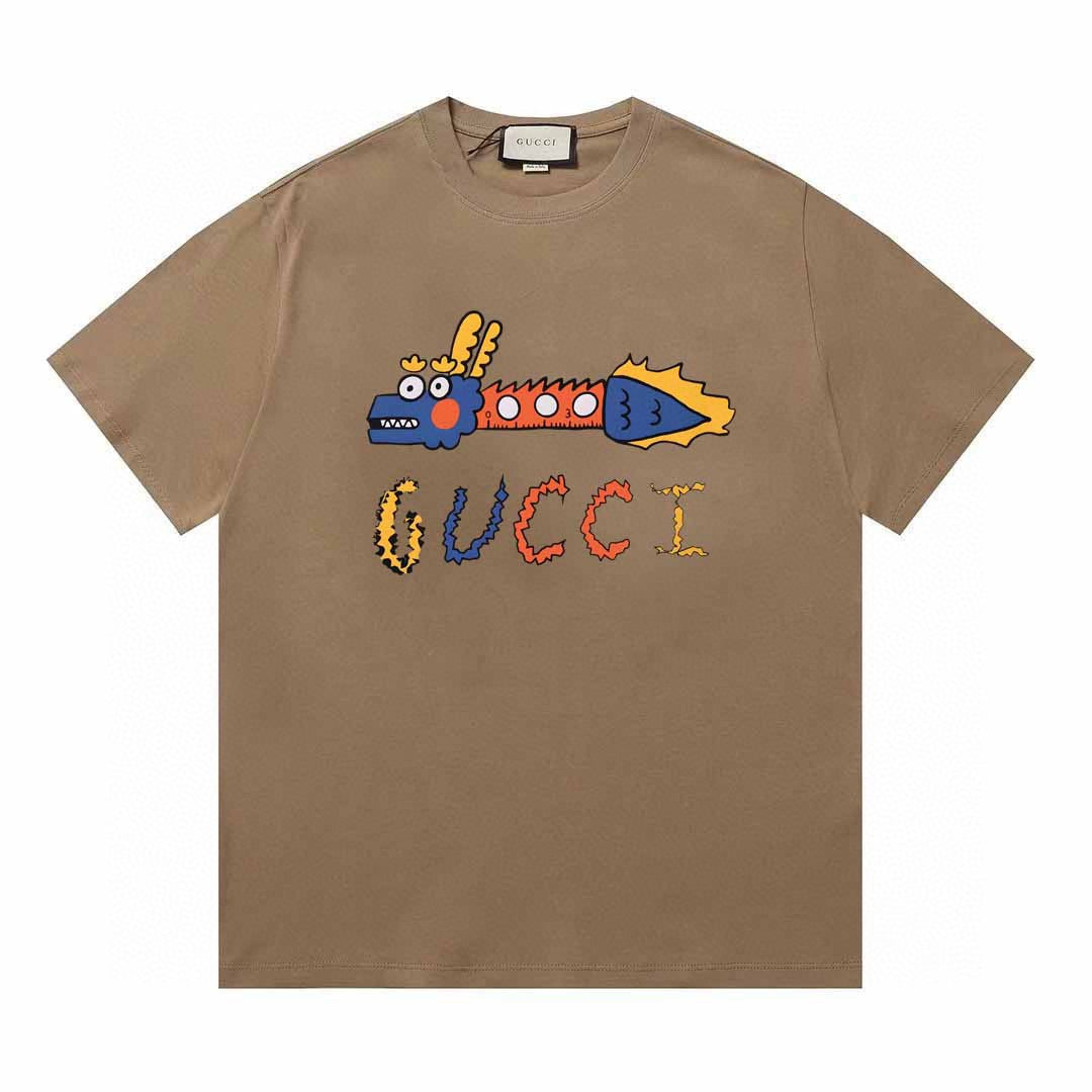 Camiseta con estampado de dragón de dibujos animados