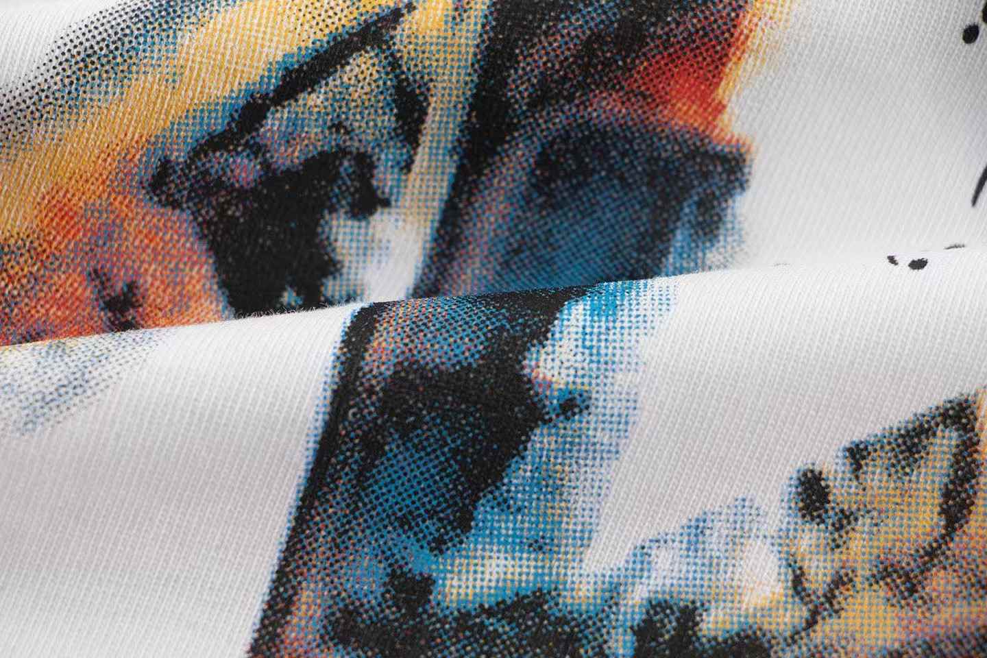 Camiseta estampada de colores nueva
