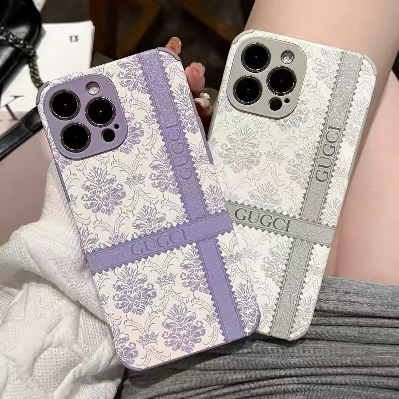 Estuche de cuero repujado