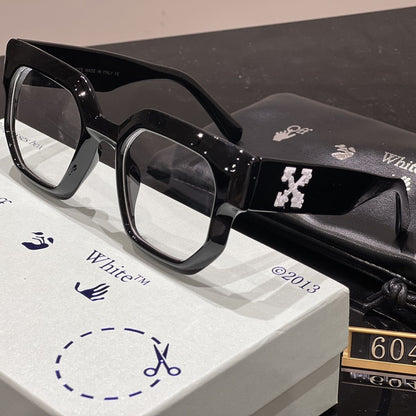 Lunettes de soleil tendance à monture carrée