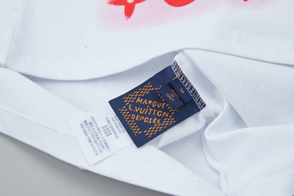 T-shirt avec logo gribouillé dessiné à la main