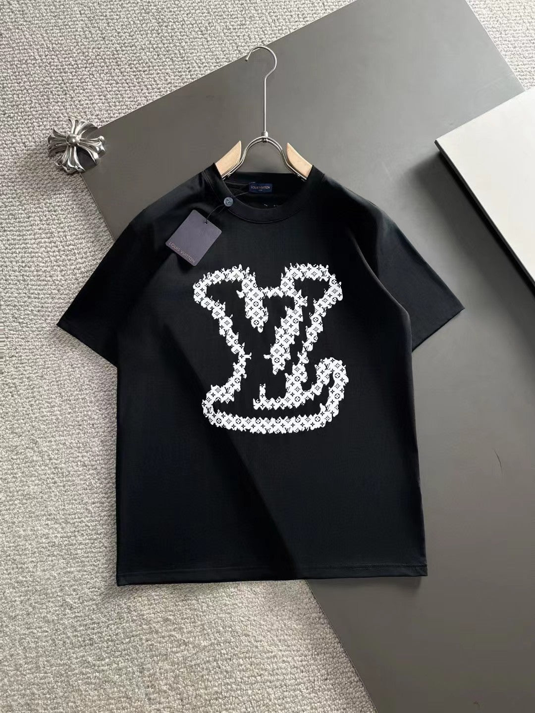 Camiseta clásica con logo estampado