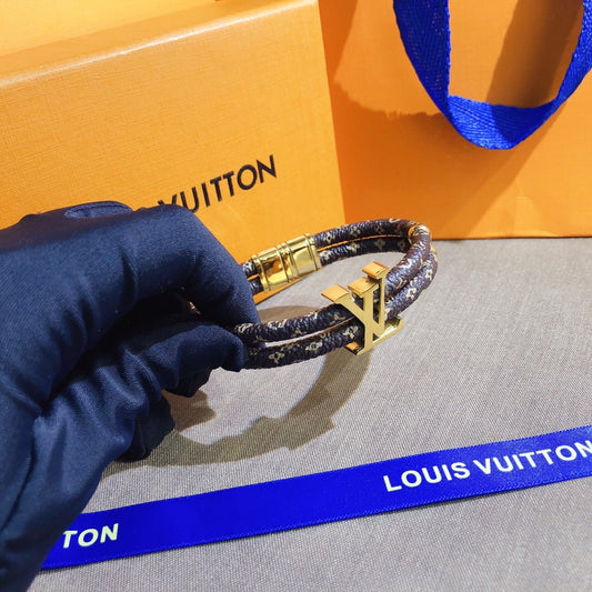 DIVERS BRACELETS DE CHARMES À Cadenas