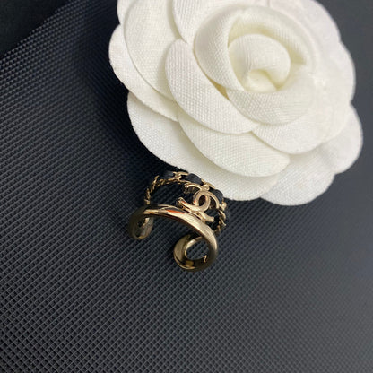 Bague ouverte en cuir plaqué or