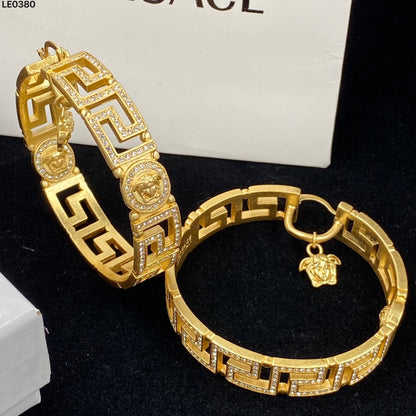 Pendientes de aro grandes con circonitas enteras