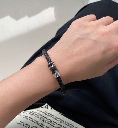 Bracelet classique en cuir noir