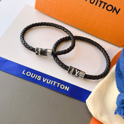 Bracelet classique en cuir noir