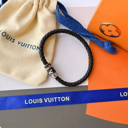 Bracelet classique en cuir noir