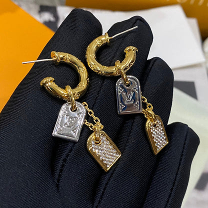 Pendientes Colgantes con Ficha Vintage de Moda